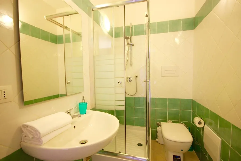 אולביה Park 20 Guesthouse בית הארחה