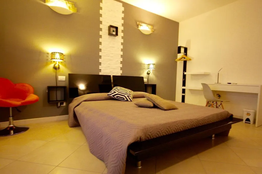 בית הארחה אולביה Park 20 Guesthouse