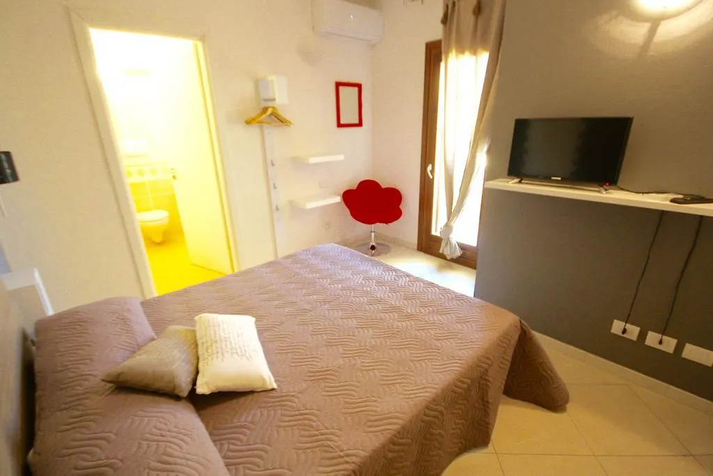 בית הארחה אולביה Park 20 Guesthouse
